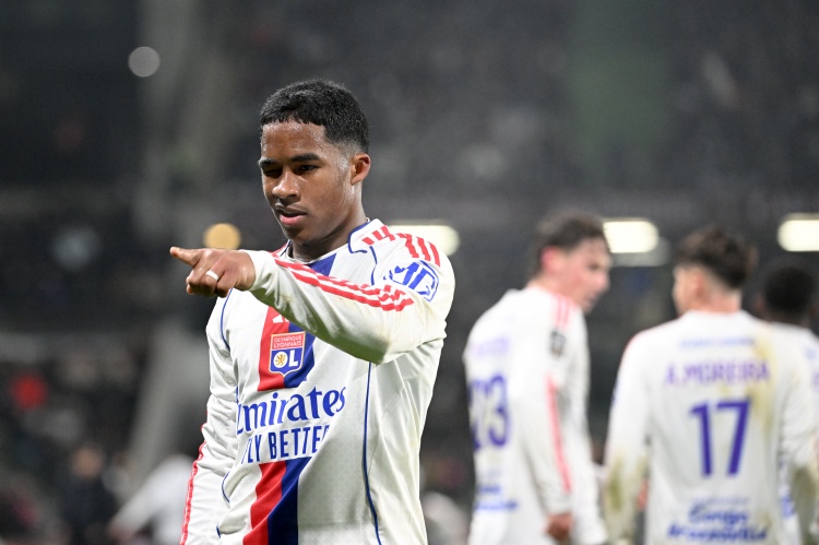 NBA彩经：湖人德比战击沉快船 骑士客场大胜黄蜂 掘金击败开拓者