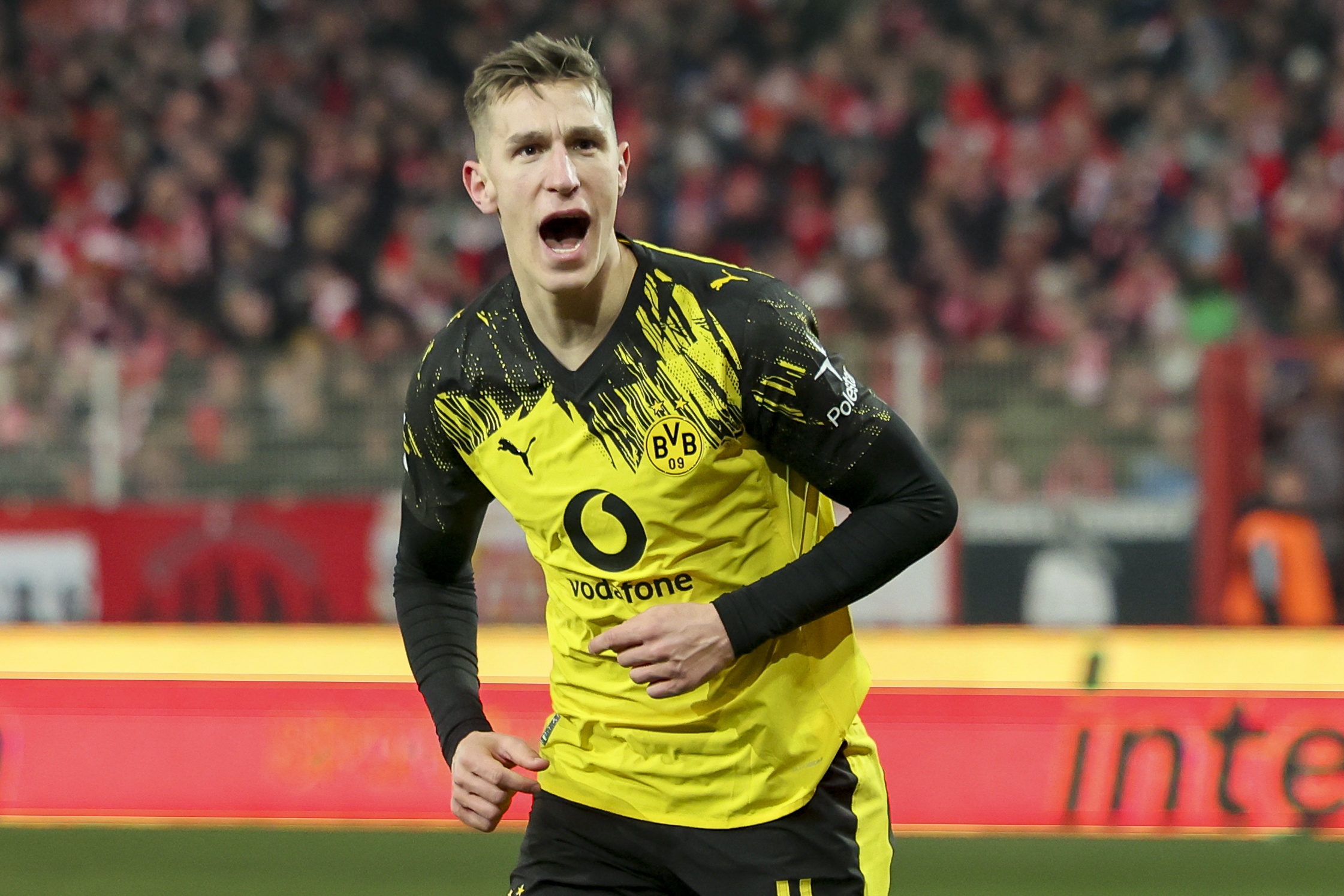 美记：球迷们急切希望杨瀚森获得更多出场机会 但他还需打磨技术